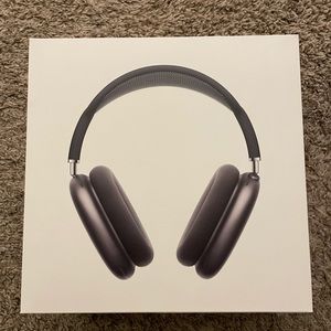 Apple AirPods Max with Smart Case